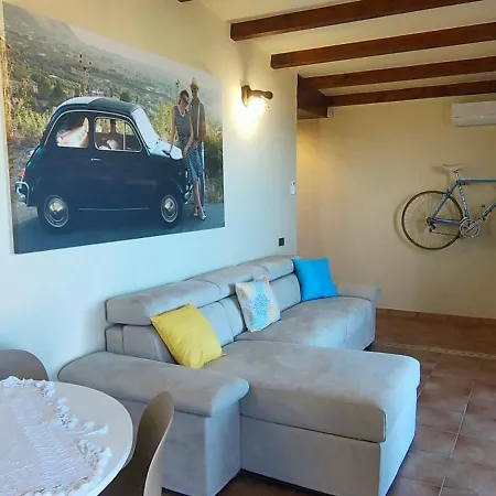 Belvedere Di Altavilla With Pool And Near The Sea *