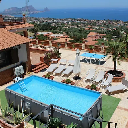 Belvedere Di Altavilla With Pool And Near The Sea Altavilla Milicia