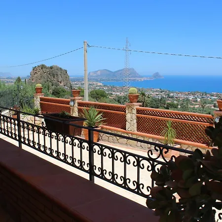 Belvedere Di Altavilla With Pool And Near The Sea Villa *
