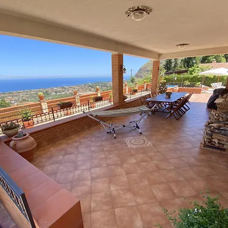 Villa Belvedere Di Altavilla With Pool And Near The Sea